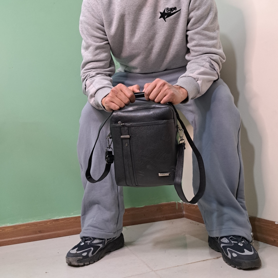 کیف دوشی و دستی کیف همراه و روزمره چرم مصنوعی برزی مدل 445